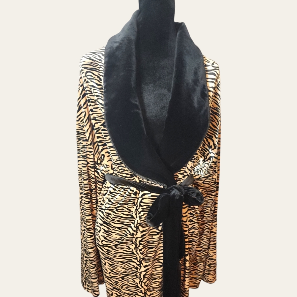 🖤Vintage Diamond Tea Robe - Picture 4 of 12